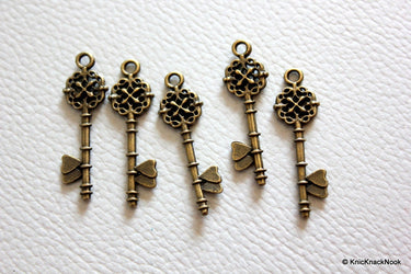 5 x Zinc Alloy Bronze Tone Key Pendants / Charms